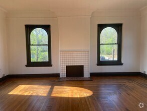 Building Photo - 641 N 13th St