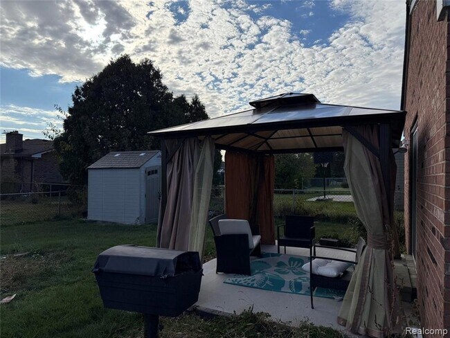 Foto del edificio - 2308 Kipling Dr