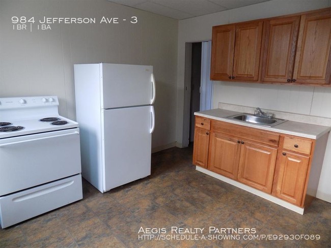 Building Photo - Great 1 bedroom apartment! Sec.8 Approved!!