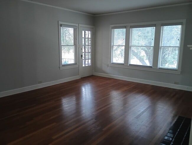 Building Photo - 109 W Norwood Ct