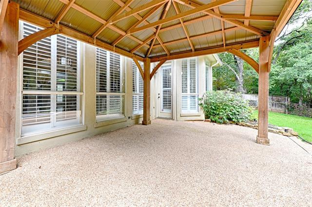 Building Photo - 1307 Village Green Dr