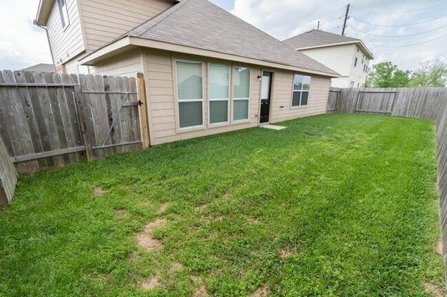 Building Photo - 1038 Sarena Ct