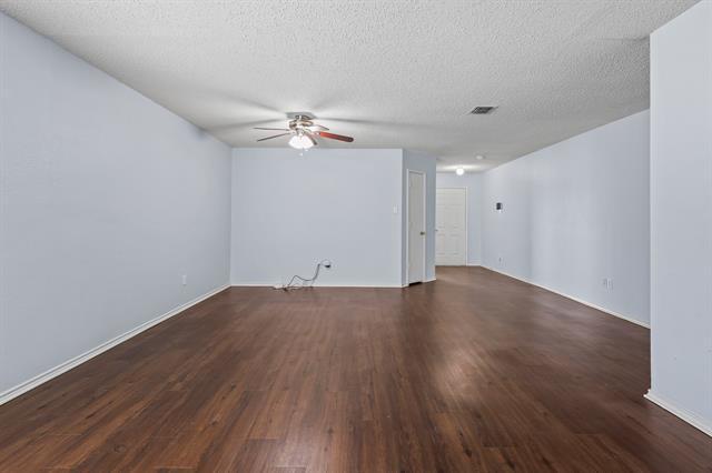 Foto del edificio - 1937 Riverchase Ln