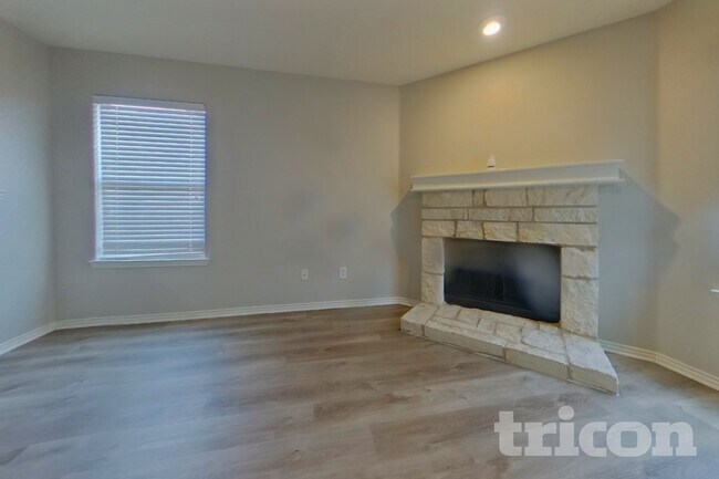 Foto del edificio - 16824 Pinery Way
