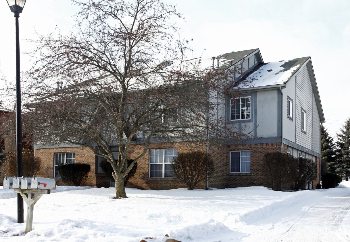 5851 Ryewyck Dr, Toledo, OH 43614 Apartments in Toledo, OH