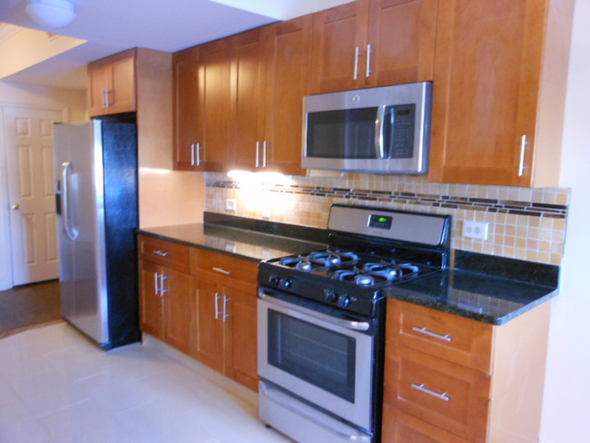 Foto del edificio - 5038 N Kimball Ave