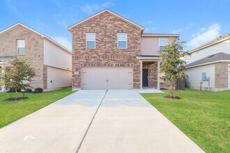 Building Photo - 300 Silvercrest Ln