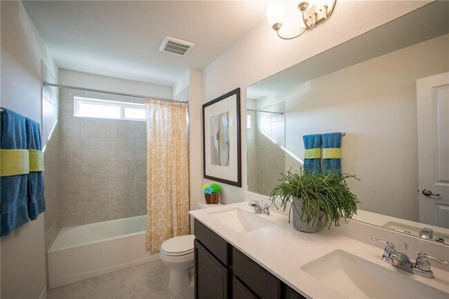 Foto del edificio - 9109 Looksee Ln