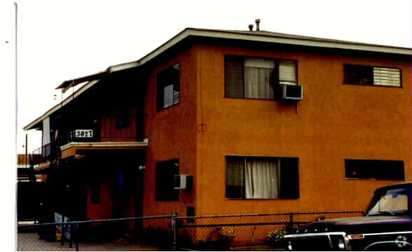 Primary Photo - 3827 E 4th St