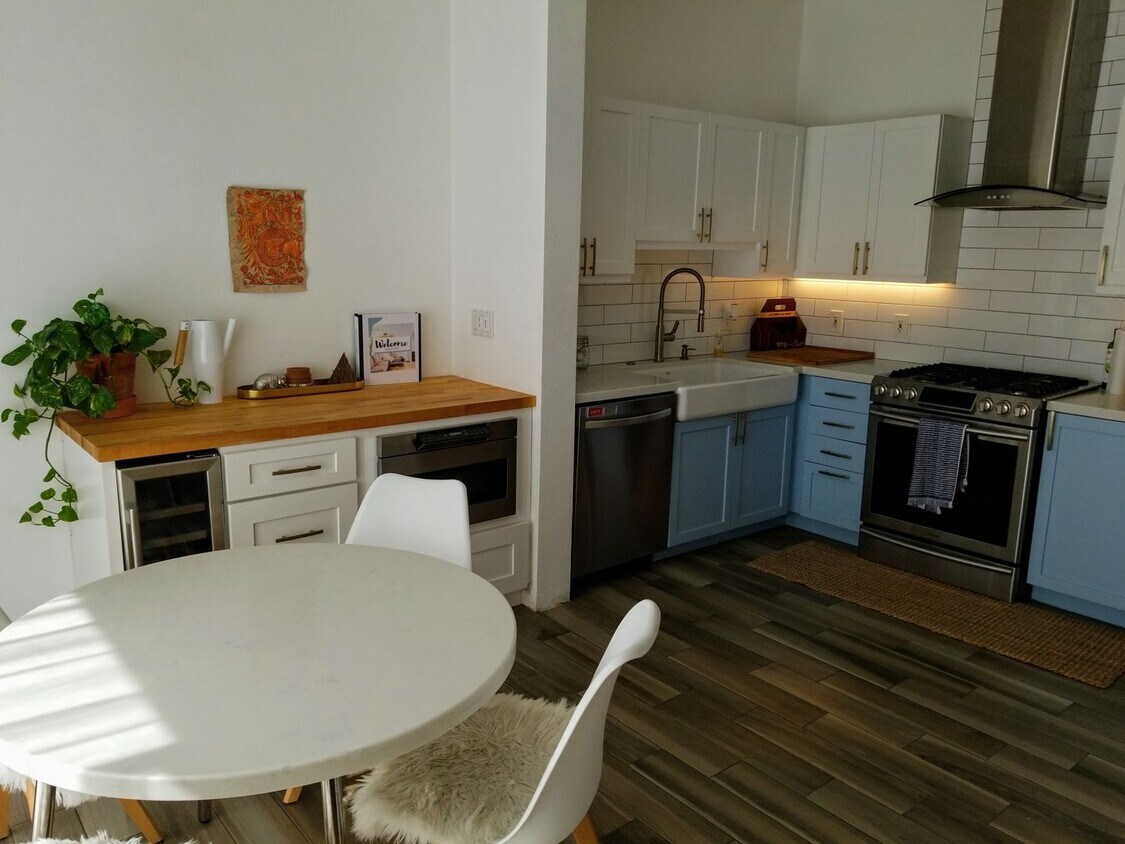 Foto principal - Little Italy 2bed Townhouse, Wait, how cut...