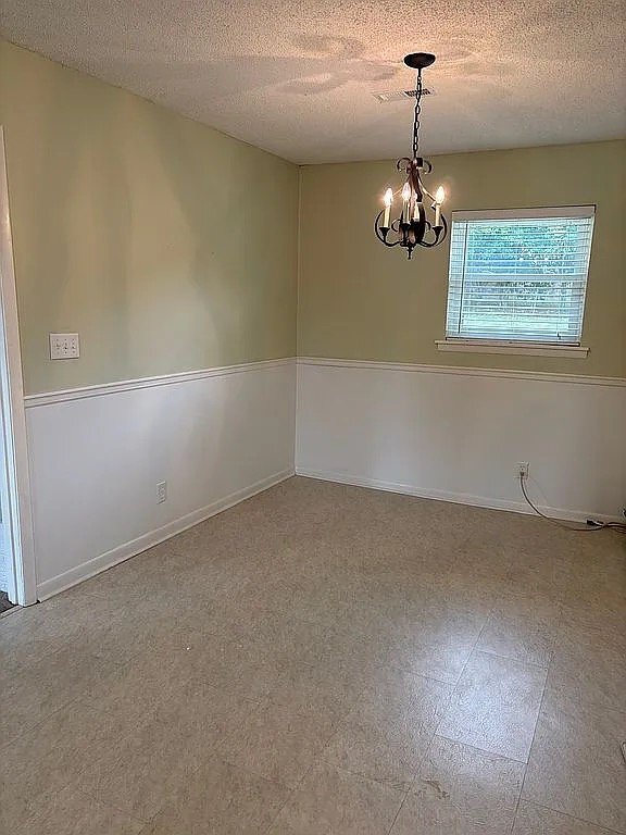 Foto del edificio - 5020 Fieldstone View Cir