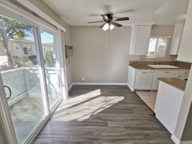 Building Photo - 2 bed 1 bath in Mira Mesa