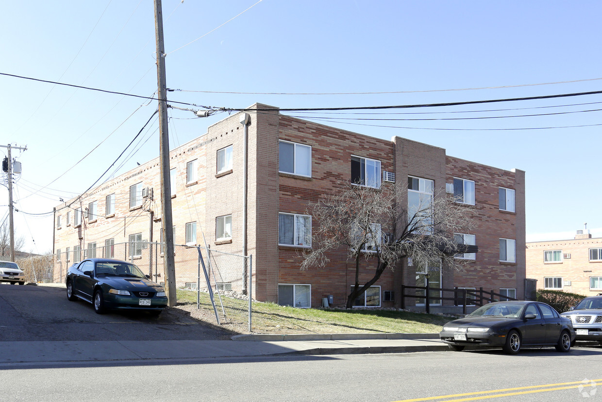 Foto del edificio - 258 West Powers Avenue