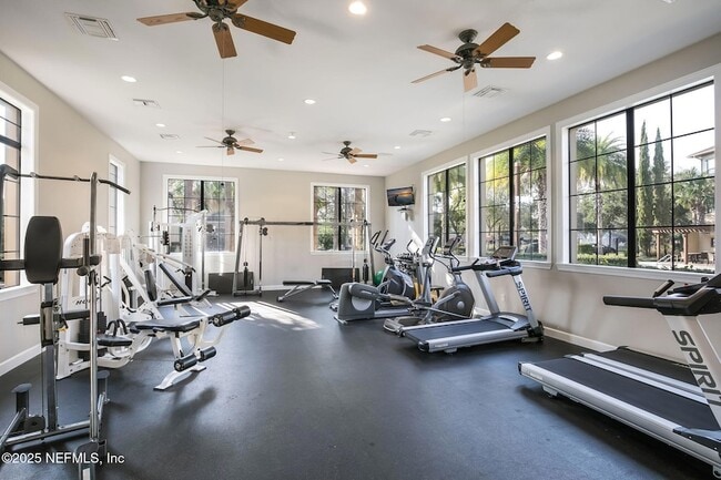 Foto del edificio - 12700 Bartram Park Blvd