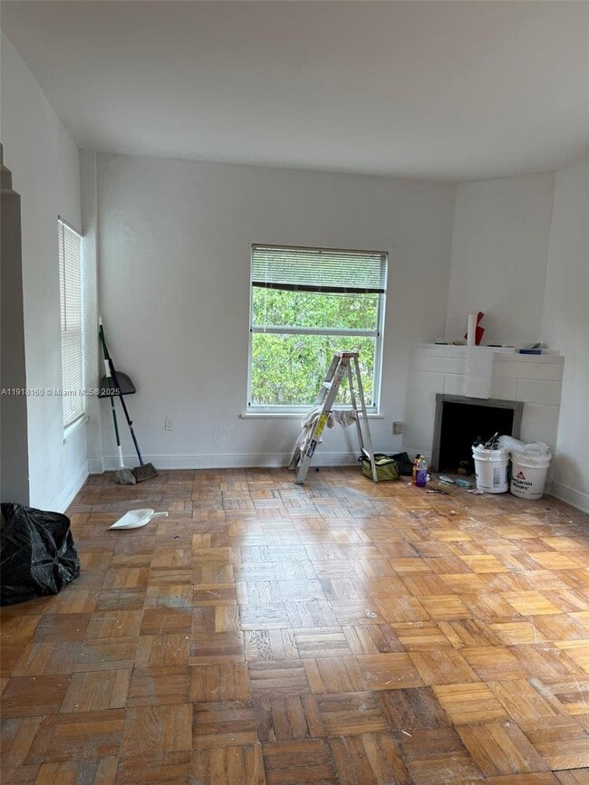 Foto del edificio - 4035 Meridian Ave