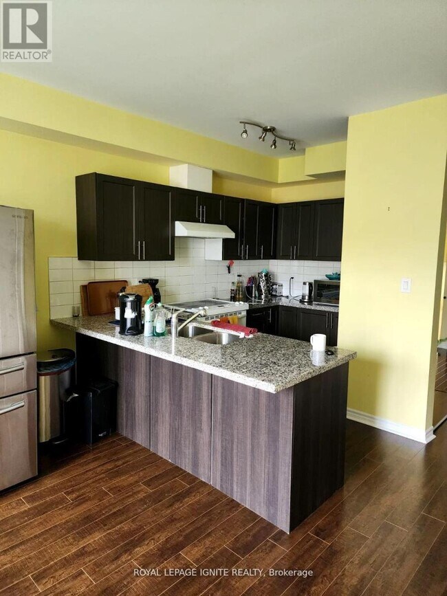 Photo du bâtiment - 1355 Rathburn Rd E