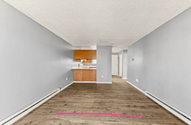 Foto del edificio - 2310 E 1st Ave