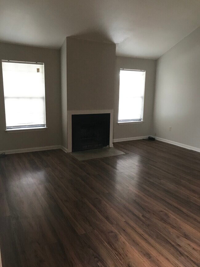 Sala de estar - 9132 GSRI Ave