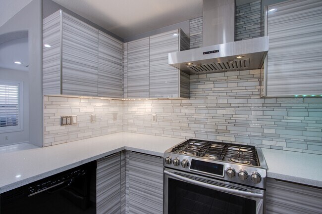 Foto del edificio - 9645 Grapeland Ave