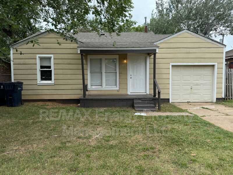 Primary Photo - 3205 S Goff Ave