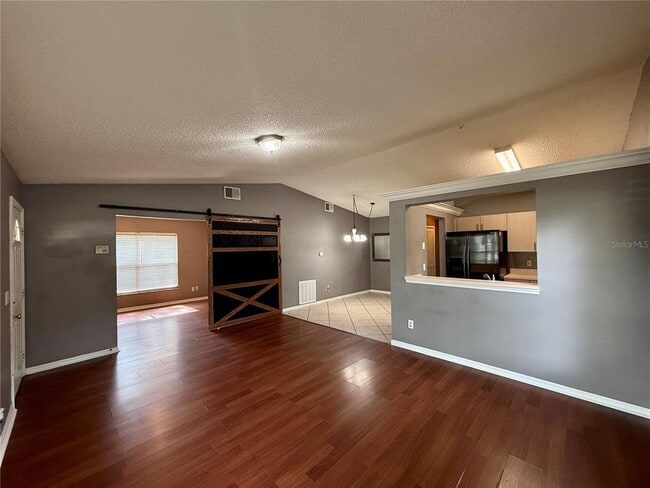 Foto del edificio - 9444 Bud Wood St
