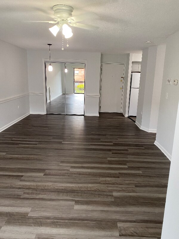 Building Photo - 2216 Harbor View Dr