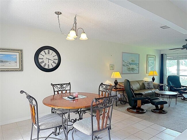 Building Photo - 502 Windrush Bay Dr