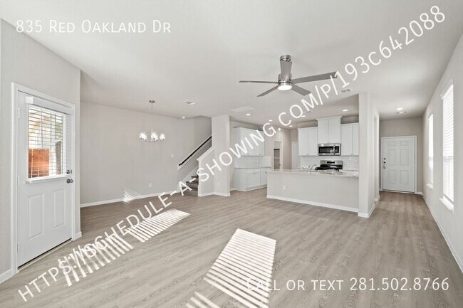 Foto del edificio - 835 Oakland Dr