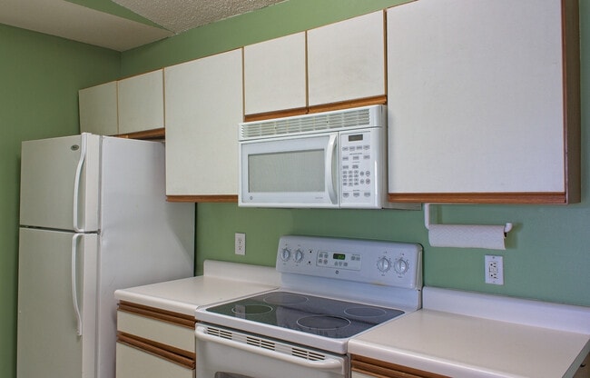 Building Photo - 2269 Essex Dr