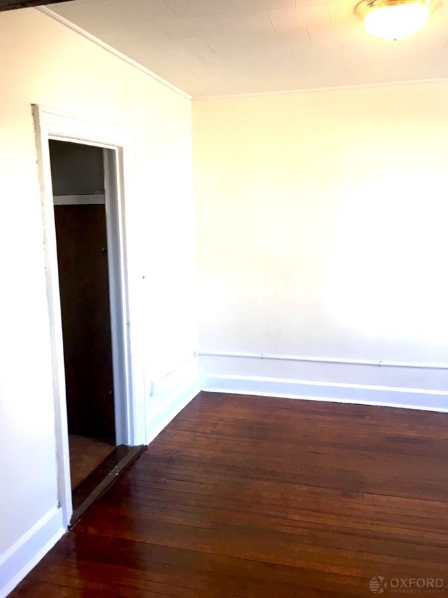 Building Photo - 403 Saint Barnabas Pl