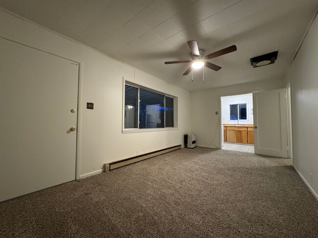 Building Photo - 640 Juniper St