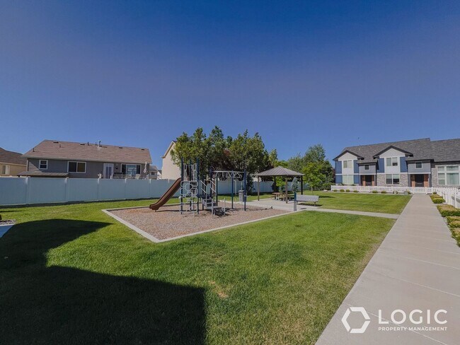 Foto del edificio - 11627 Frost View Ln