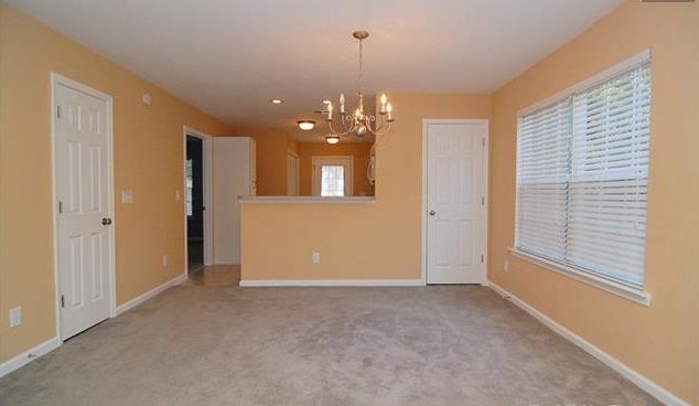Building Photo - 104 Harvest Glen