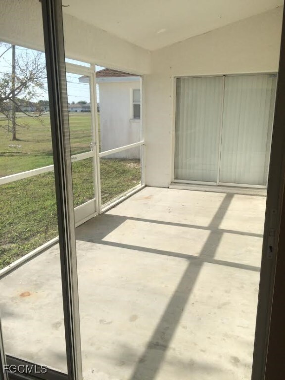 Foto del edificio - 1031 NE 7th Pl