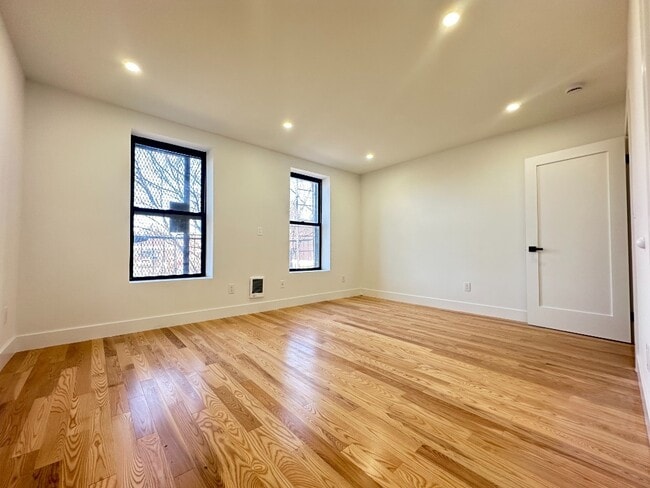 Building Photo - 2322 Bedford Ave