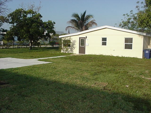 Foto principal - 107 NE 4th Ave