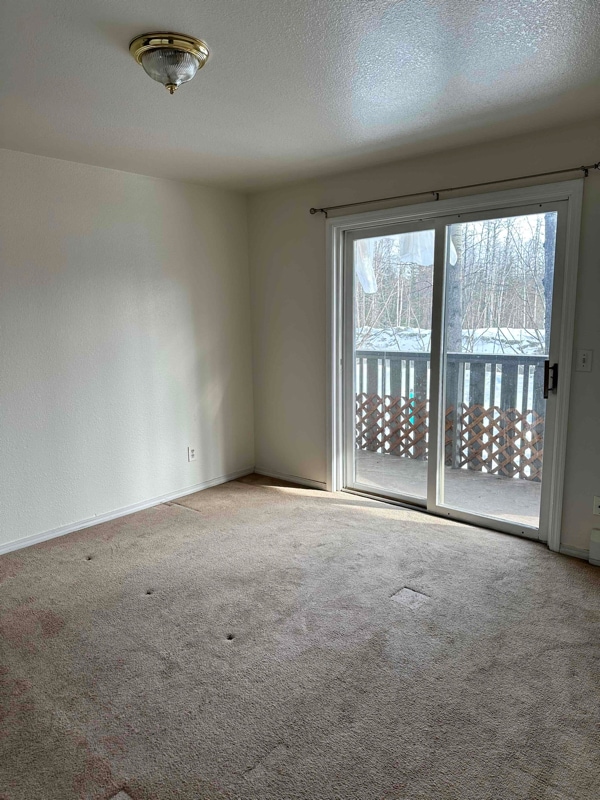 Building Photo - 1580 Chattaroy Cir