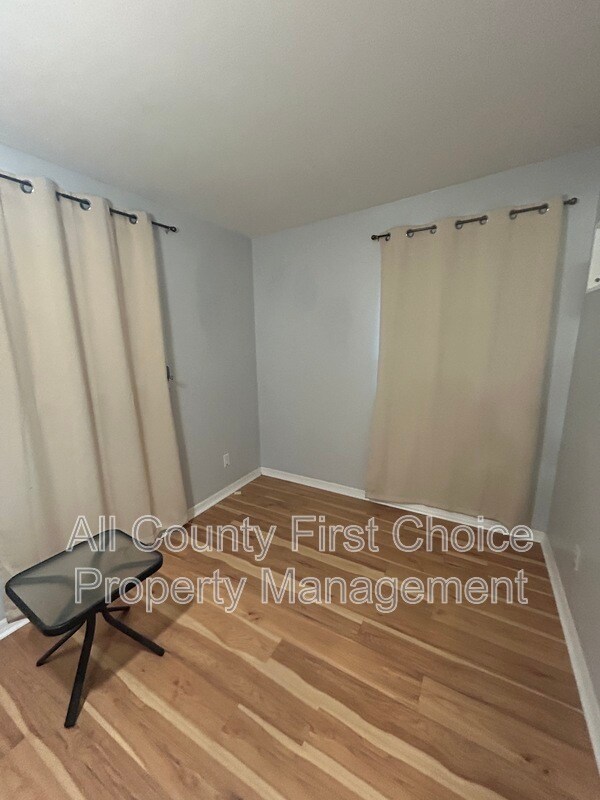 Foto del edificio - 10373 111th Pl N