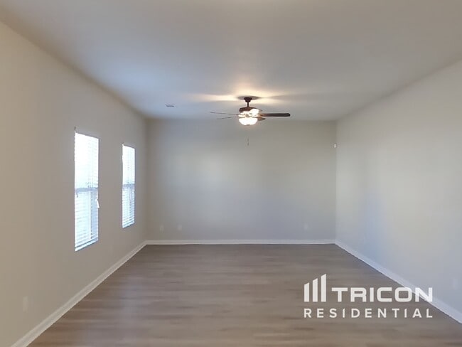 Building Photo - 2362 Clapton Ct
