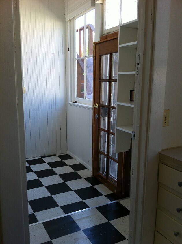 Foto principal - 1215 W 30th St