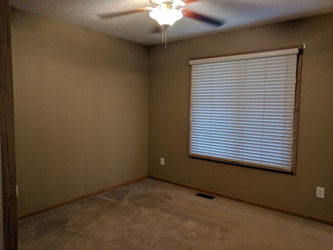 Building Photo - 6111 Meacham Dr