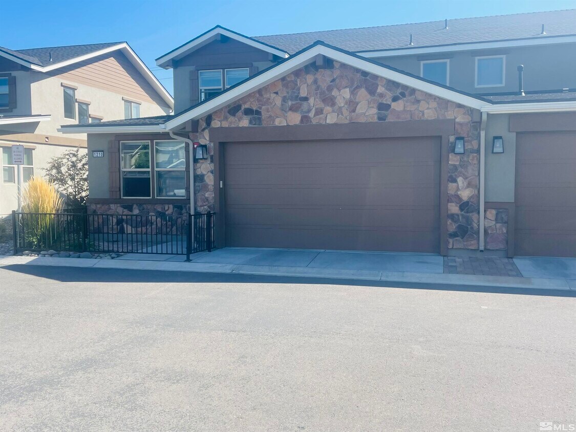 1210 Montevideo Cir, Minden, NV 89423 Condo for Rent in Minden, NV