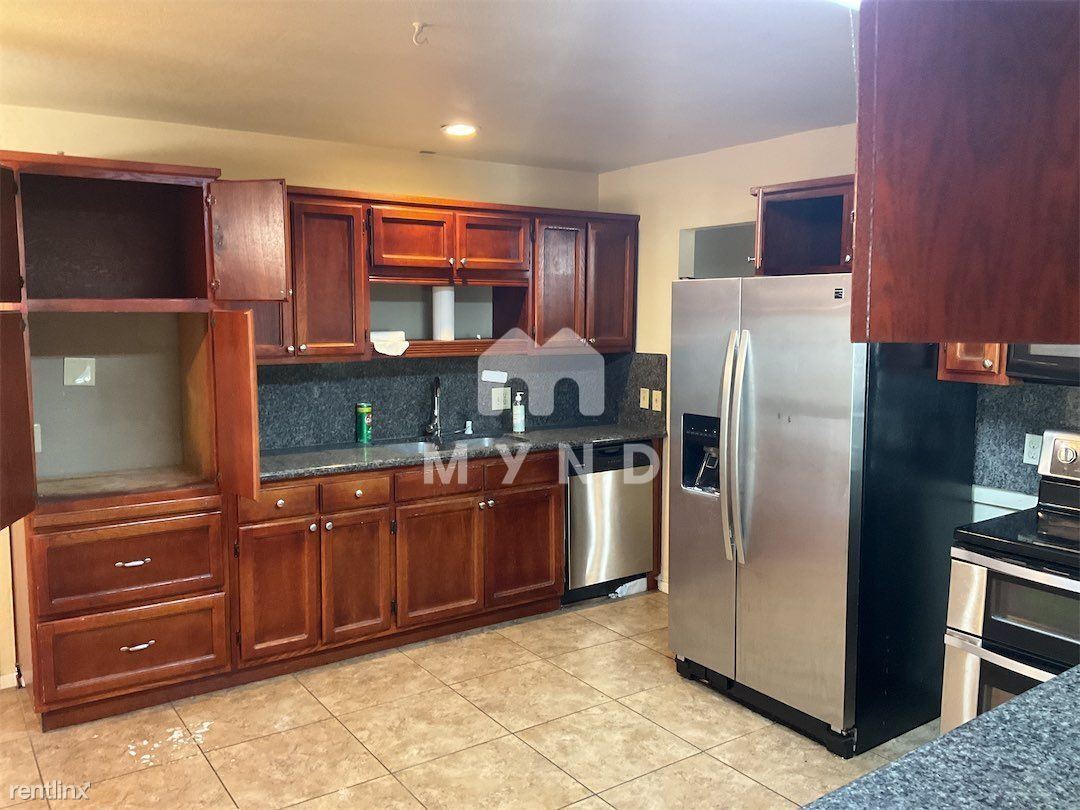 Building Photo - 3 br, 2 bath House - 1110 Rivera Dr