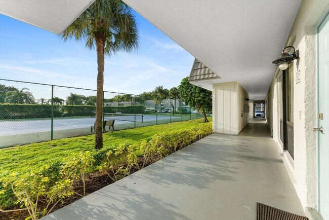Foto del edificio - 1060 Homewood Blvd