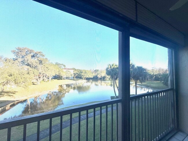 Foto del edificio - 3050 NW 42nd Ave