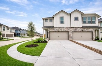 Building Photo - 5422 Holly Hvn Ct