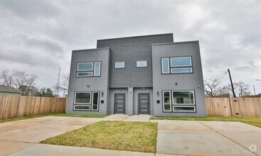 Building Photo - 9315 Ashville Dr