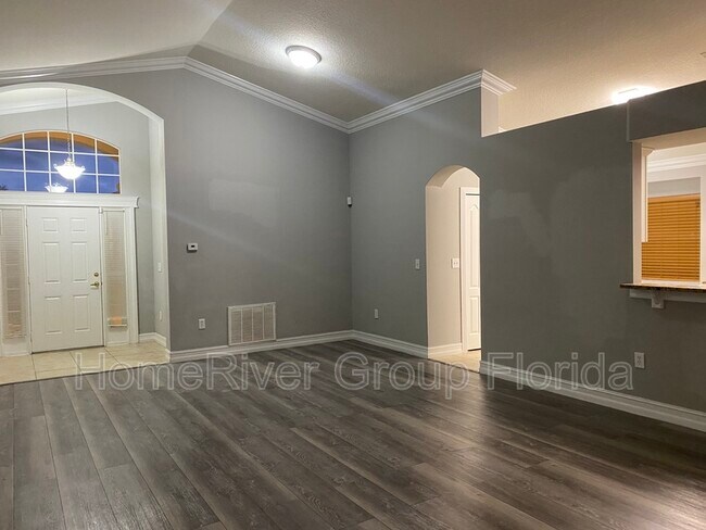 Foto del edificio - 2360 Brewerton Ln