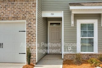 Building Photo - 335 Sumac Trail