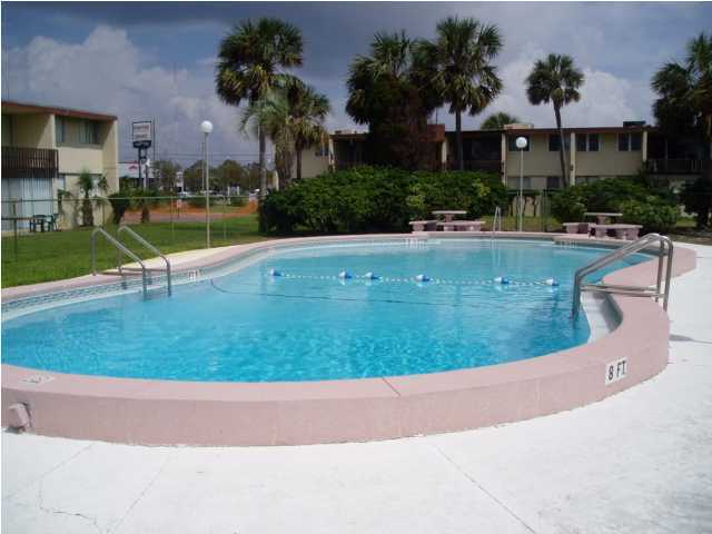 Foto del edificio - 300 Miracle Strip Pkwy SW